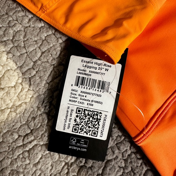 SOLD | Arcteryx Essent women leggings 26” - Picture 5 of 5